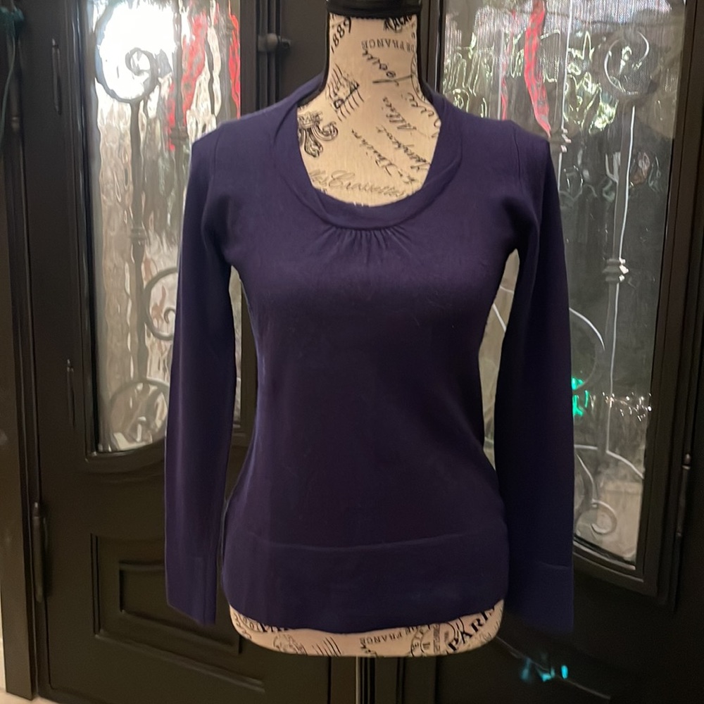Banana Republic sweater size S